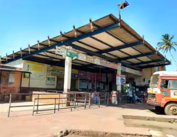 Malvan ST Bus stand, Sindhudurg, Maharashtra - Vushii.com Malvan ST Bus stand, Sindhudurg, Maharashtra - Vushii.com